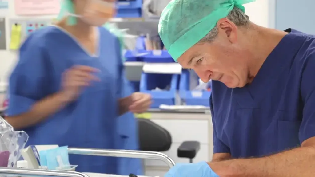 Prof-Marcus-Atlas-Surgery-2