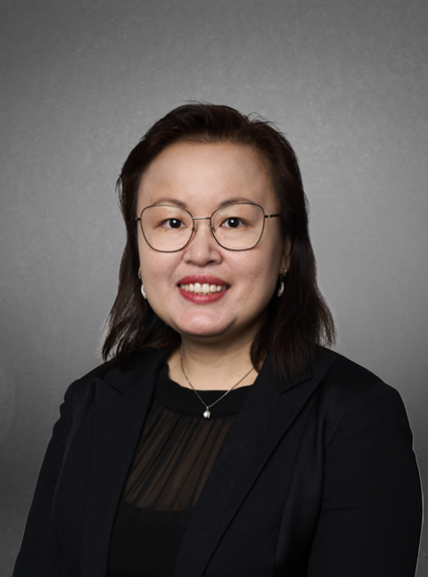 Elaine Wong – Headshot